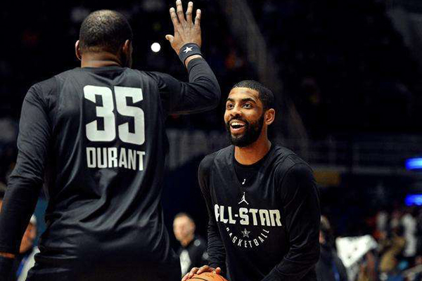 斯边路进攻 斯边路进攻